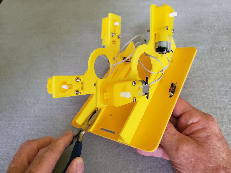 attach last motors